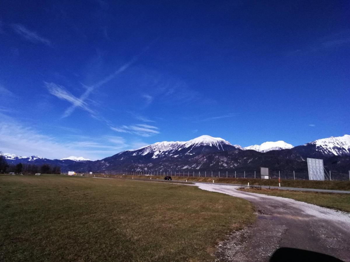Edelweiss Apartment Radovljica Bagian luar foto